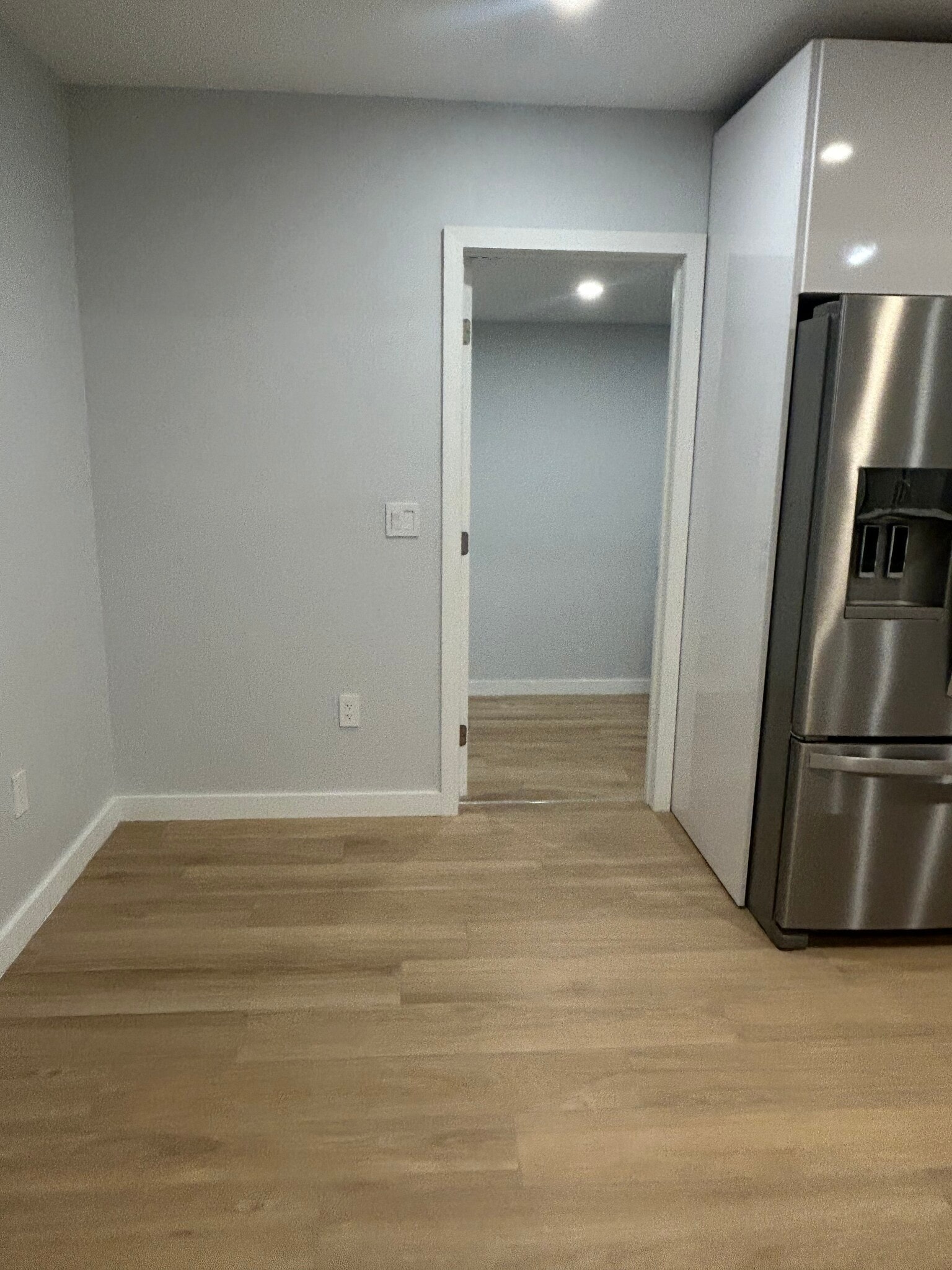 Building Photo - 6859 SW 37th St