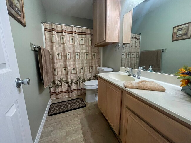 Building Photo - 13954 Seafarer Dr