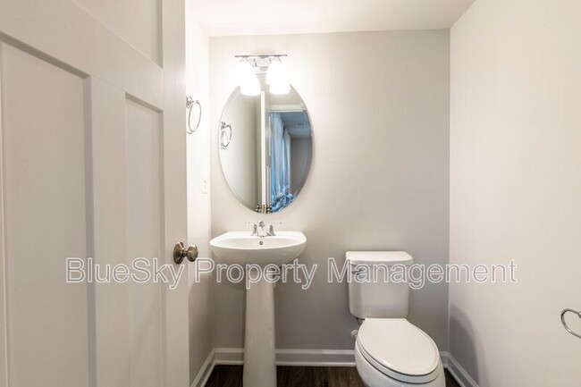 Building Photo - 3227 Bergen St