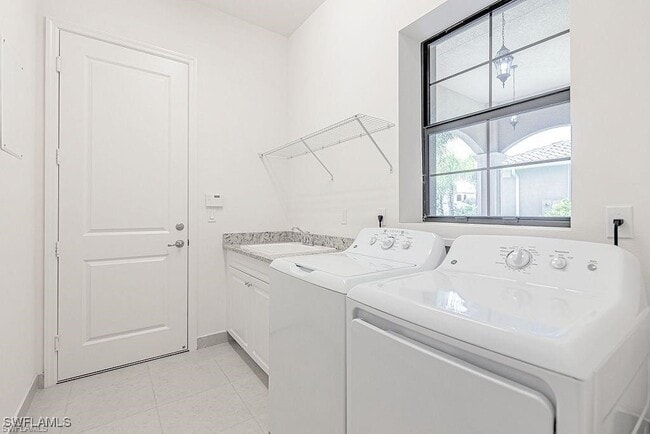 Building Photo - 4550 Kensington Cir