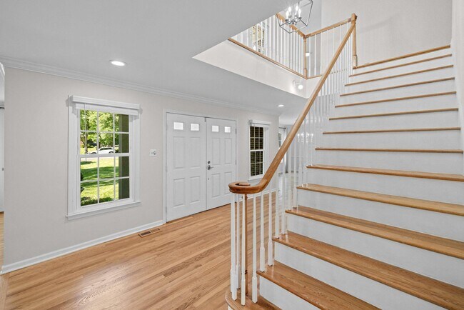 Building Photo - 6609 Heidi Ct