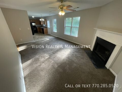 Building Photo - 124 Pin Oak Trail