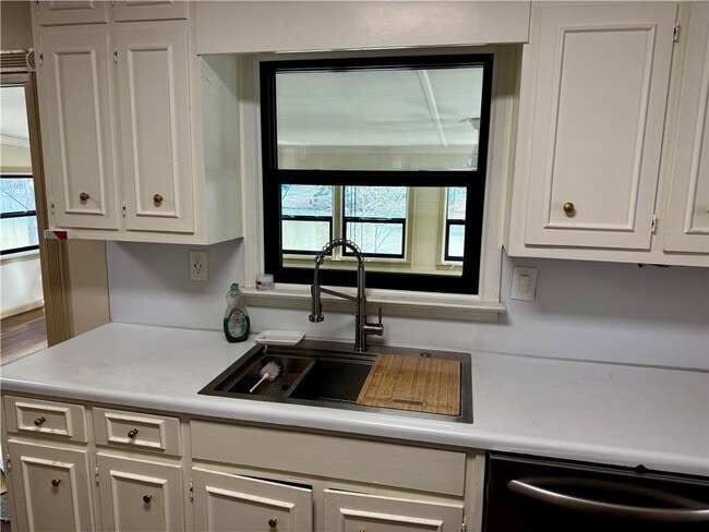 Building Photo - 1709 Rangewood Dr SW