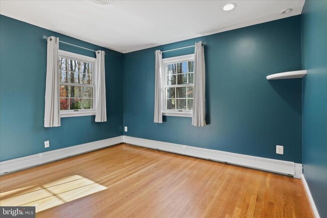 Building Photo - 6543 Cedarwood Ct