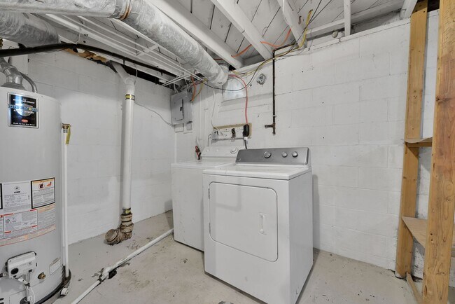 Building Photo - 791-793 Butler Ave