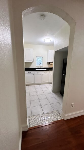 Building Photo - 3013 14th St SW