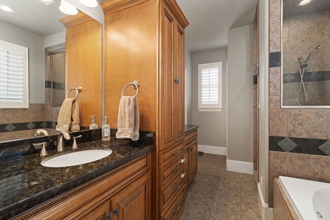 Building Photo - 2963 Settler's Way Dr