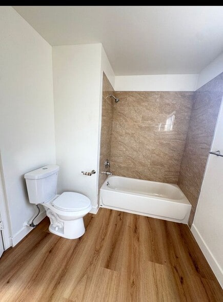 Building Photo - 25981 Cherrywood Dr