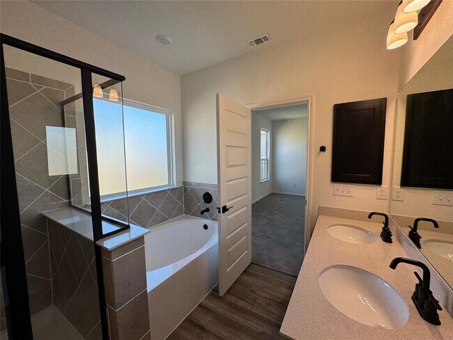 Building Photo - 1624 River Plateau Dr