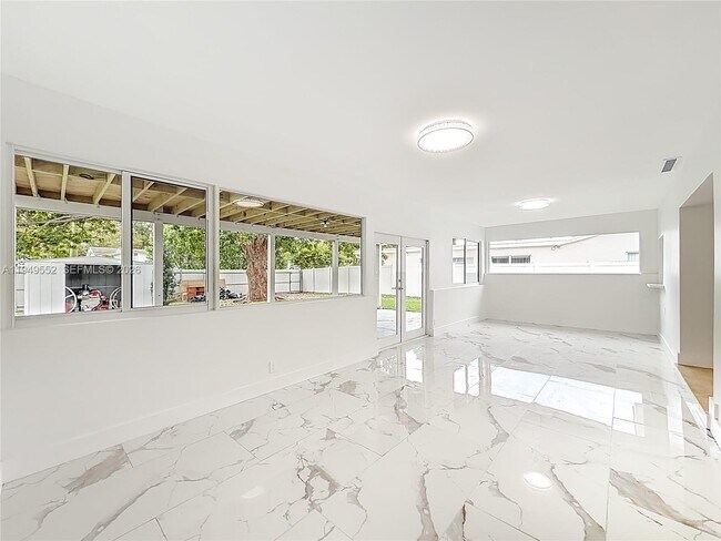 Building Photo - 4008 Adams St