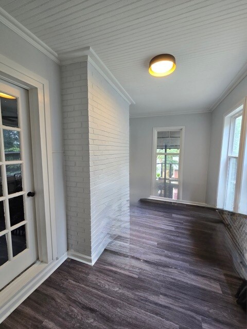 Building Photo - 2611 20th Alley N