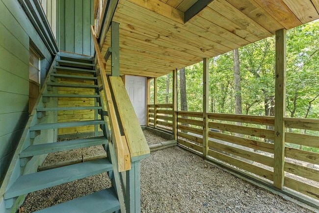 Building Photo - 16 Duvall Ln