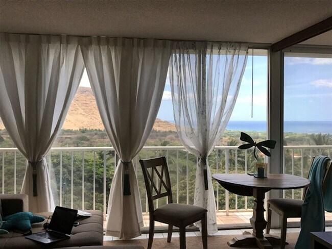 Building Photo - Makaha Valley Towers