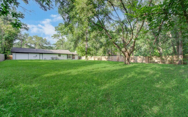 Building Photo - 816 Glen Hollow Dr
