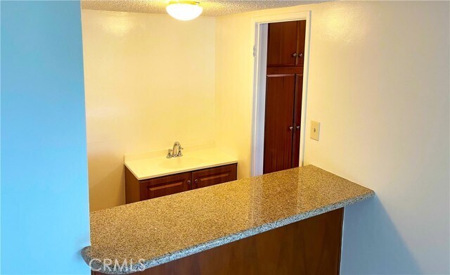 Building Photo - 400 S Los Robles Ave
