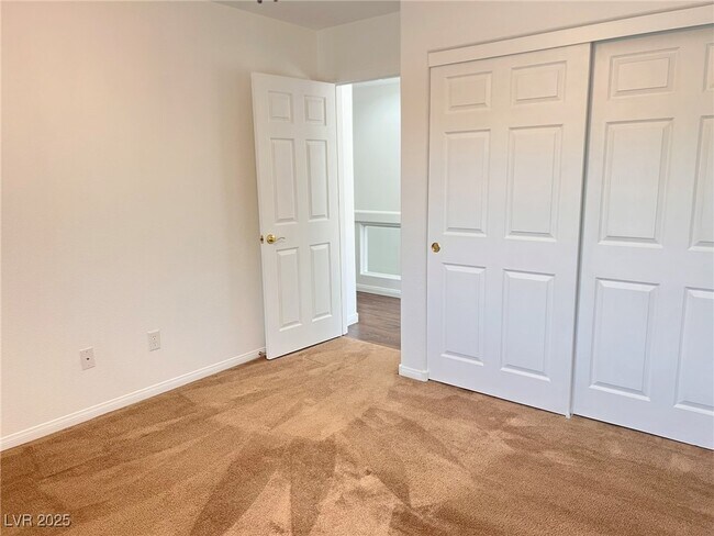 Building Photo - 810 Socorro Song Ln