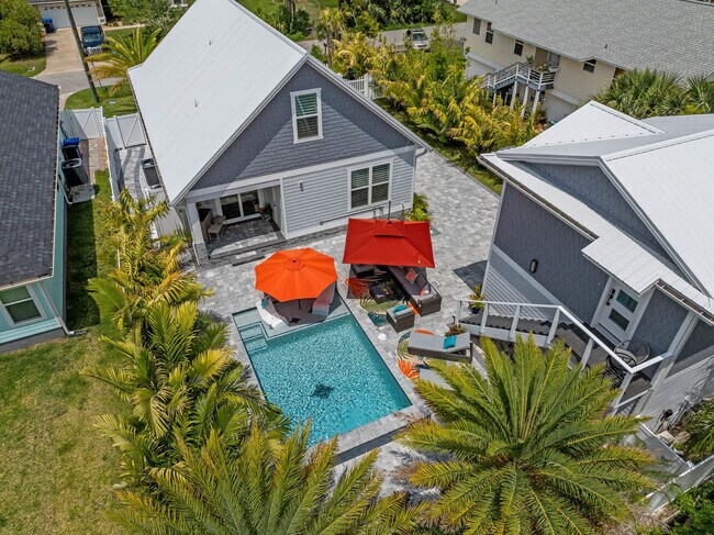 Building Photo - 5484 3rd St