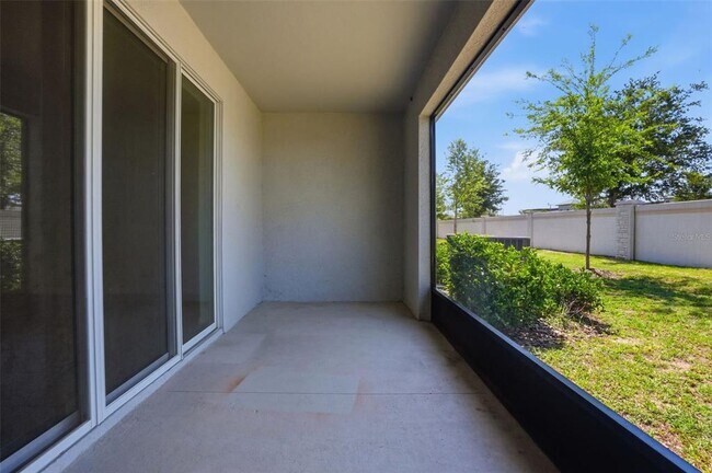 Building Photo - 5267 Dragonfly Dr