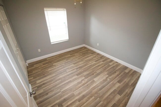 Building Photo - 5086 Rambler Rose Way