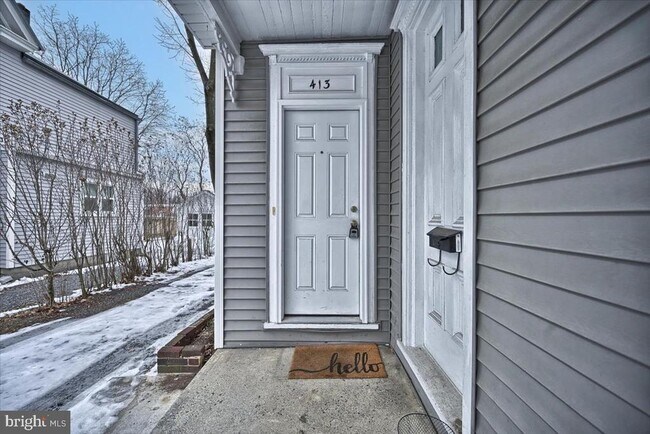Building Photo - 413 W Louther St