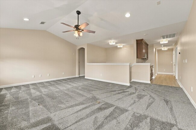Building Photo - 1414 Chantilly Ln