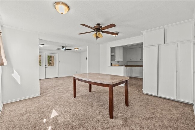 Building Photo - 1002 Orange St