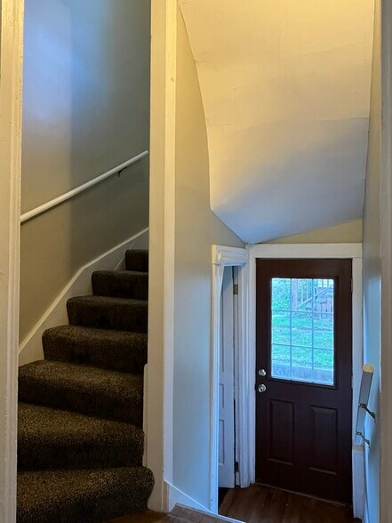 Building Photo - 2139 S Aldrich St