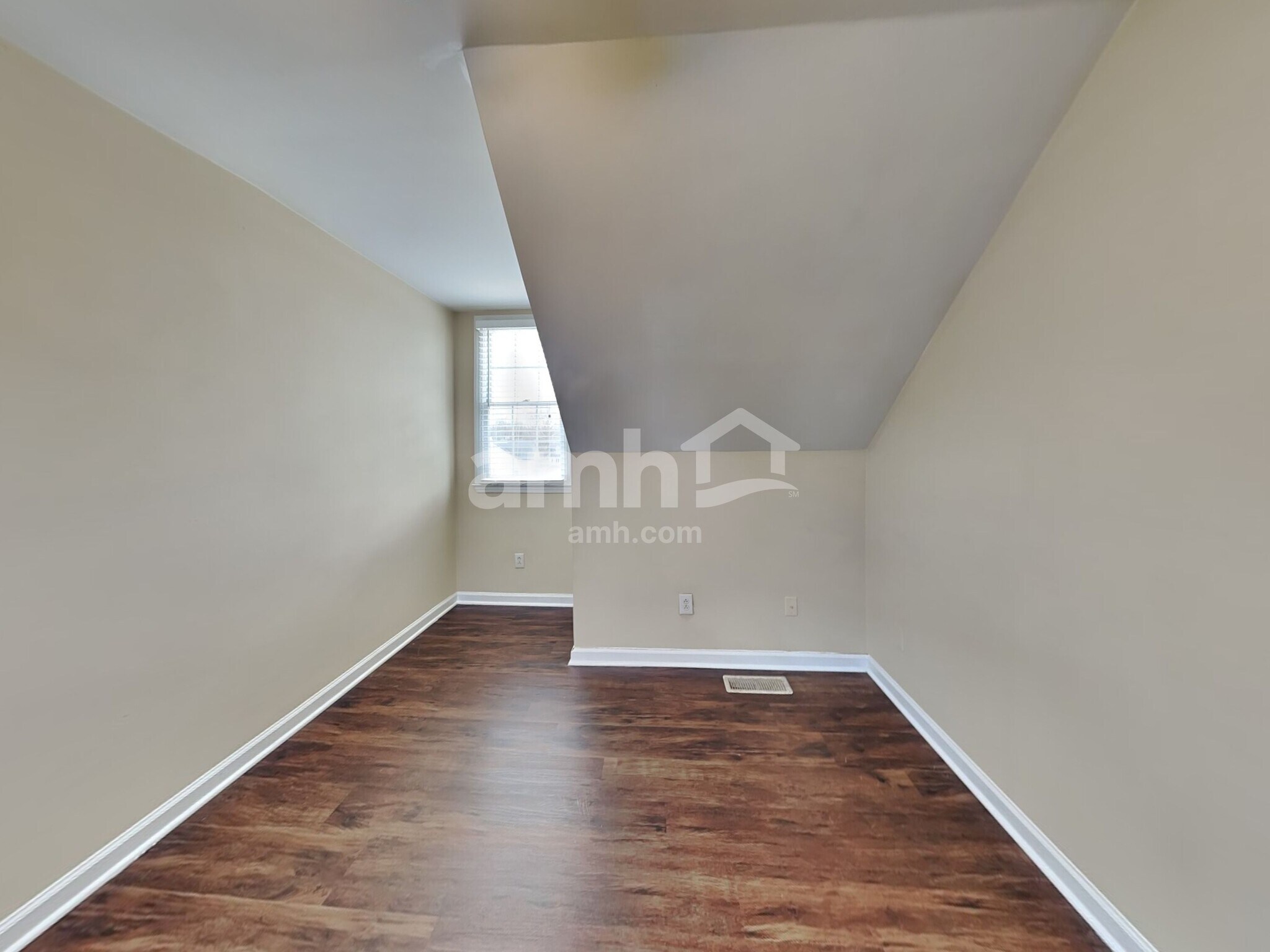 Building Photo - 3700 Whitley Ct