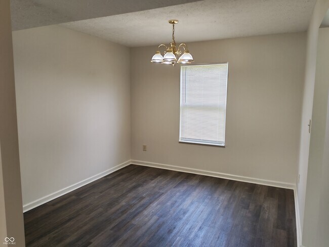Building Photo - 6140 Lake Freeman Dr
