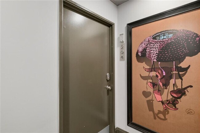 Building Photo - 3645 Peachtree Rd NE