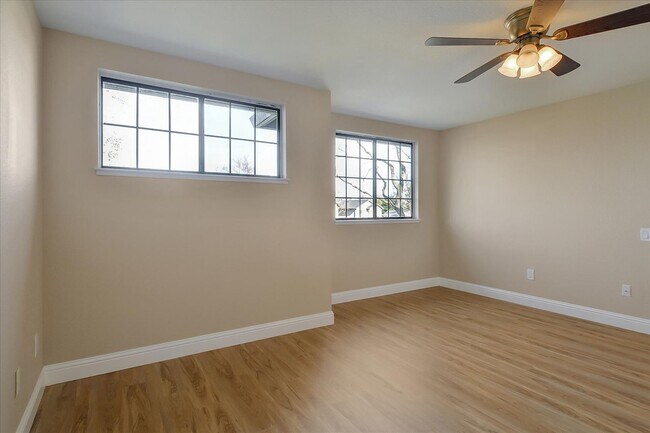 Building Photo - 970 Antelope Terrace