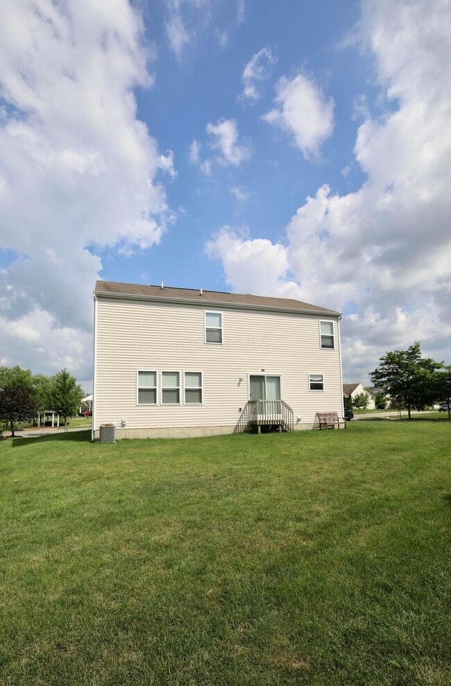 Building Photo - 5801 Sedgemoor Dr