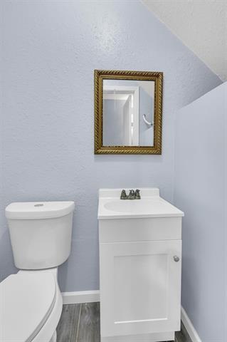 Building Photo - 2046 N Kimball Ave