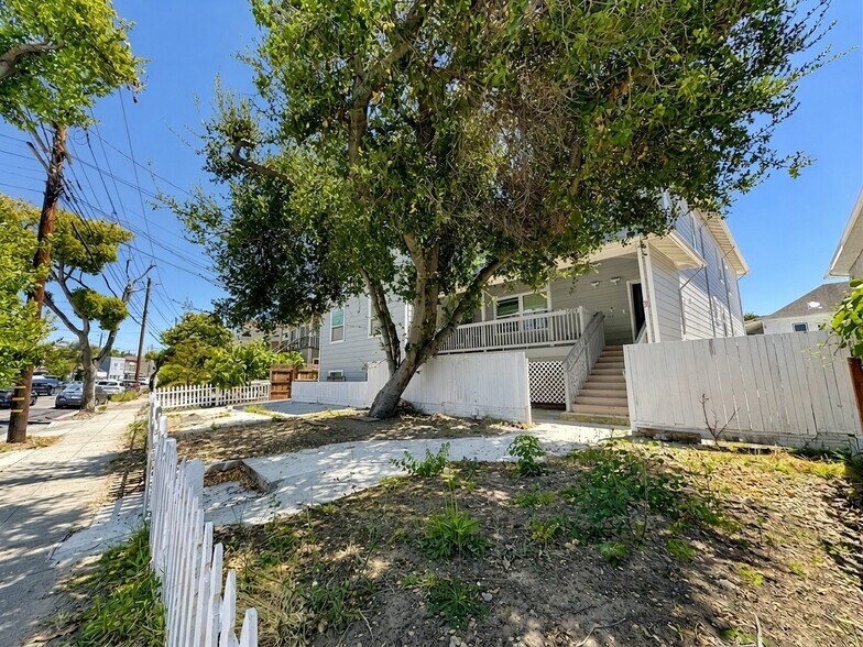 Building Photo - 1506 Lincoln Ave