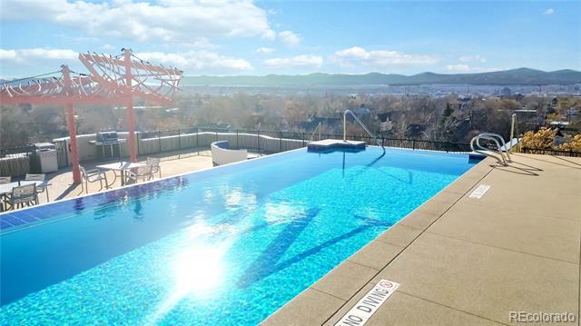 Building Photo - 410 Acoma St