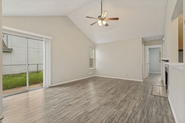 Building Photo - 2-BEDROOM DUPLEX