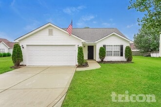 Building Photo - 2918 Brekonridge Centre Dr