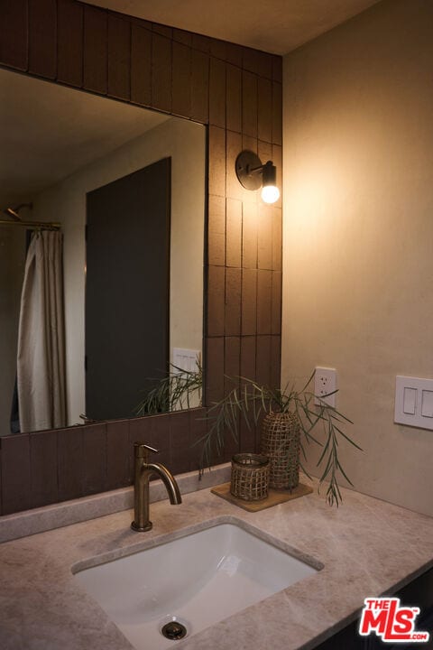 Building Photo - 5918 Monte Vista St