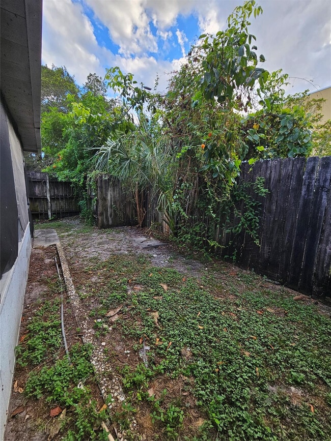 Building Photo - 7621 NW 74th Terrace