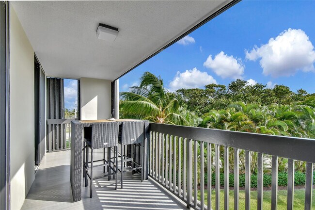 Building Photo - 4201 N Ocean Dr