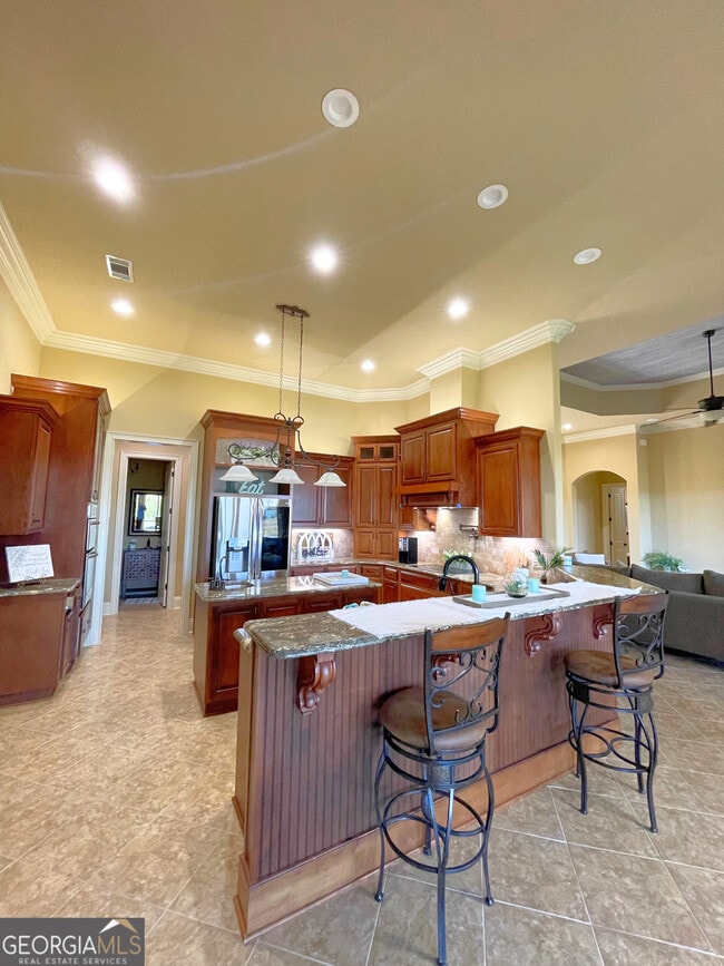 Building Photo - 208 Serpentine Dr