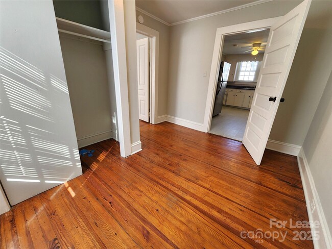 Building Photo - 37 Kesler St