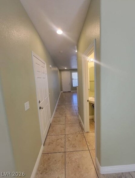 Building Photo - 9577 Villa Adastra Ave