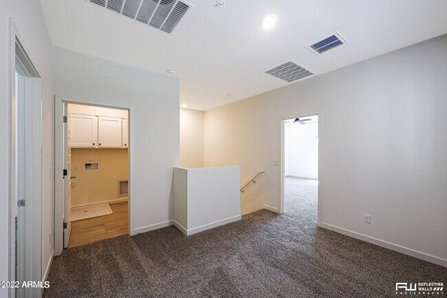 Building Photo - 2149 W Harmont Dr
