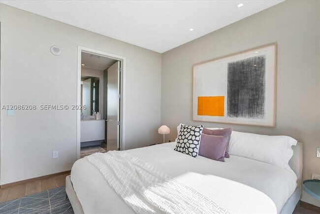 Building Photo - 10203 Collins Ave