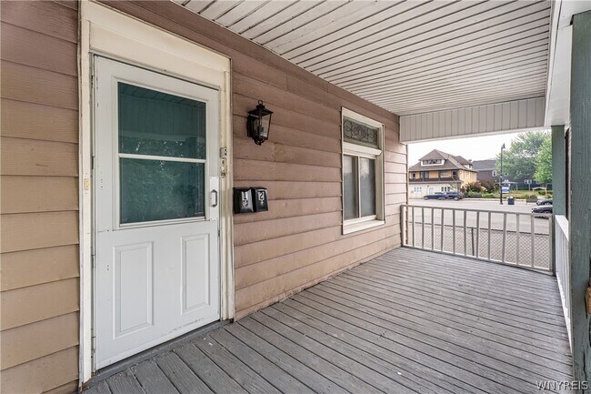 Building Photo - 212 Lockwood Ave