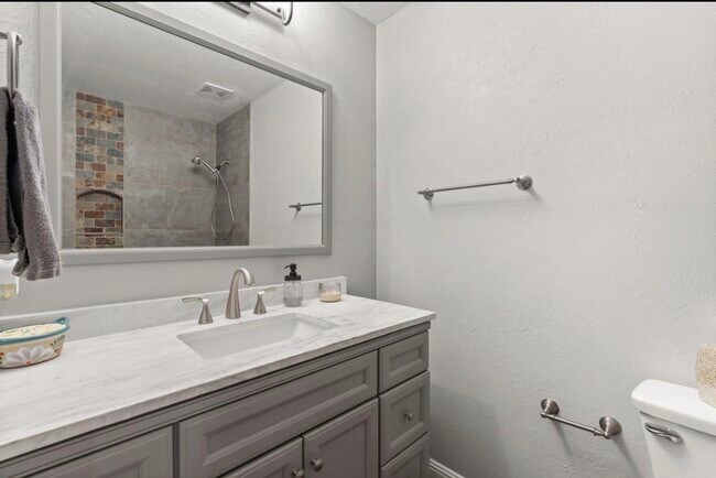 Building Photo - 12100 Woodland Ave NE