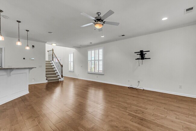 Building Photo - 4 Bed 3 Bath on Tepal - NEW