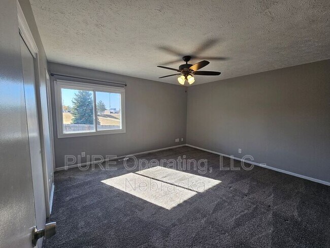 Building Photo - 8303 Vernon Ave