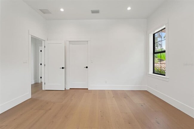 Building Photo - 804 Idlewood Dr